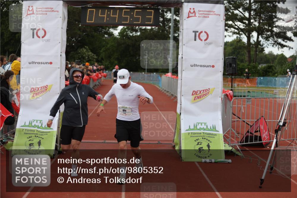 14.06.2026 - 7 Türme Triathlon Andreas Tolksdorf http://msf.ph/oto/9805352 14.06.2026 15:45:52 Ziel 706, 875, 921, 1173, 1714 meine-sportfotos.de