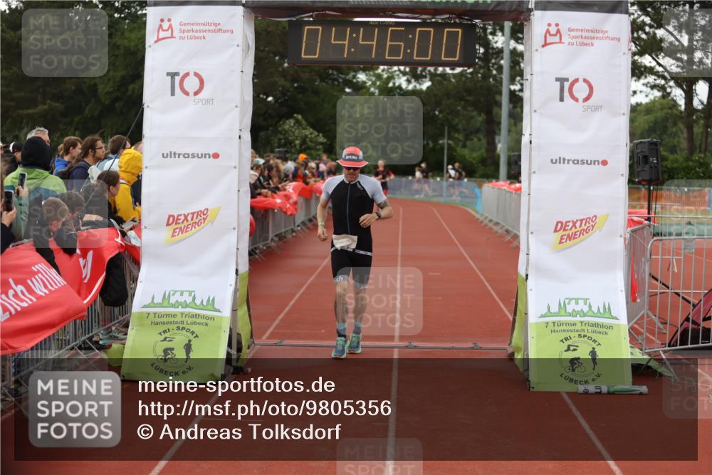 14.06.2026 - 7 Türme Triathlon Andreas Tolksdorf http://msf.ph/oto/9805356 14.06.2026 15:45:59 Ziel 875, 1173 meine-sportfotos.de