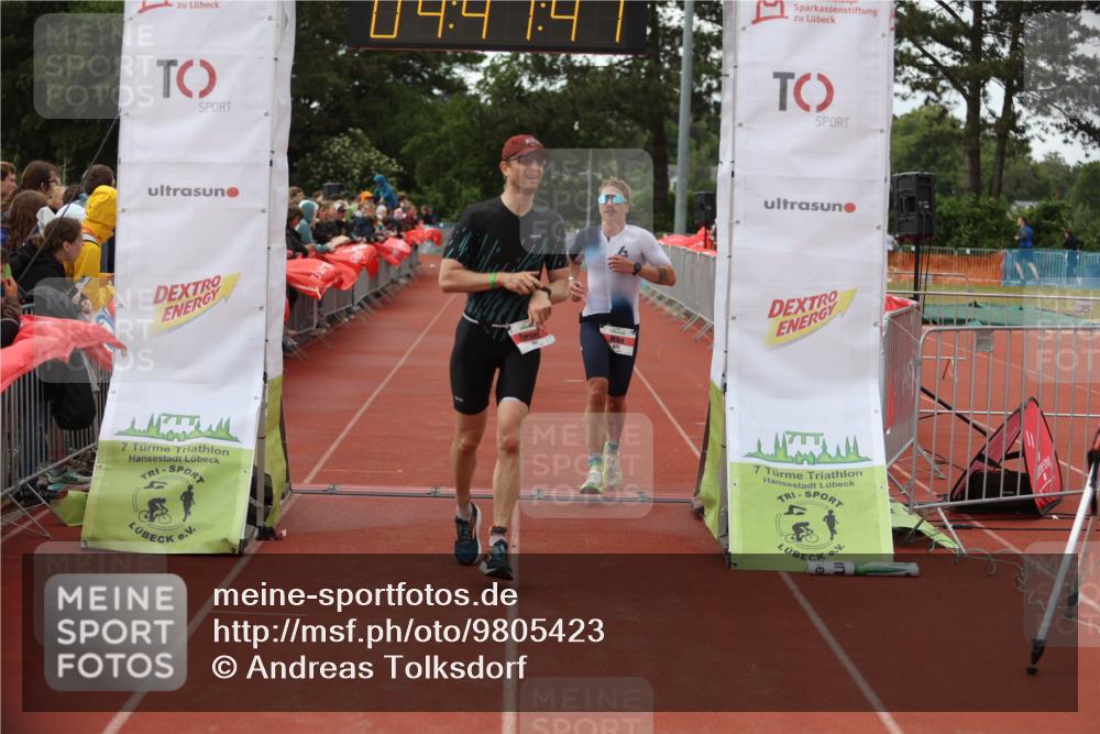 14.06.2026 - 7 Türme Triathlon Andreas Tolksdorf http://msf.ph/oto/9805423 14.06.2026 15:47:40 Ziel 657, 823, 904, 1163, 1667, 1769 meine-sportfotos.de
