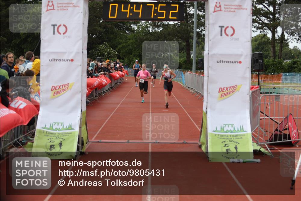 14.06.2026 - 7 Türme Triathlon Andreas Tolksdorf http://msf.ph/oto/9805431 14.06.2026 15:47:51 Ziel 1163, 1596, 1679, 1681 meine-sportfotos.de