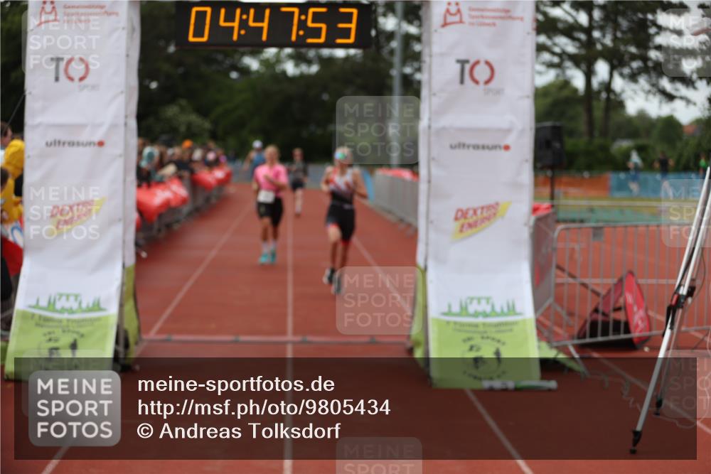 14.06.2026 - 7 Türme Triathlon Andreas Tolksdorf http://msf.ph/oto/9805434 14.06.2026 15:47:52 Ziel 1163, 1596, 1679, 1681 meine-sportfotos.de