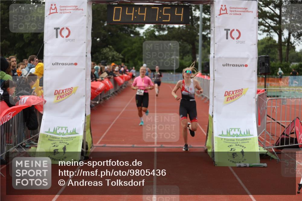 14.06.2026 - 7 Türme Triathlon Andreas Tolksdorf http://msf.ph/oto/9805436 14.06.2026 15:47:53 Ziel 673, 1596, 1679, 1681 meine-sportfotos.de