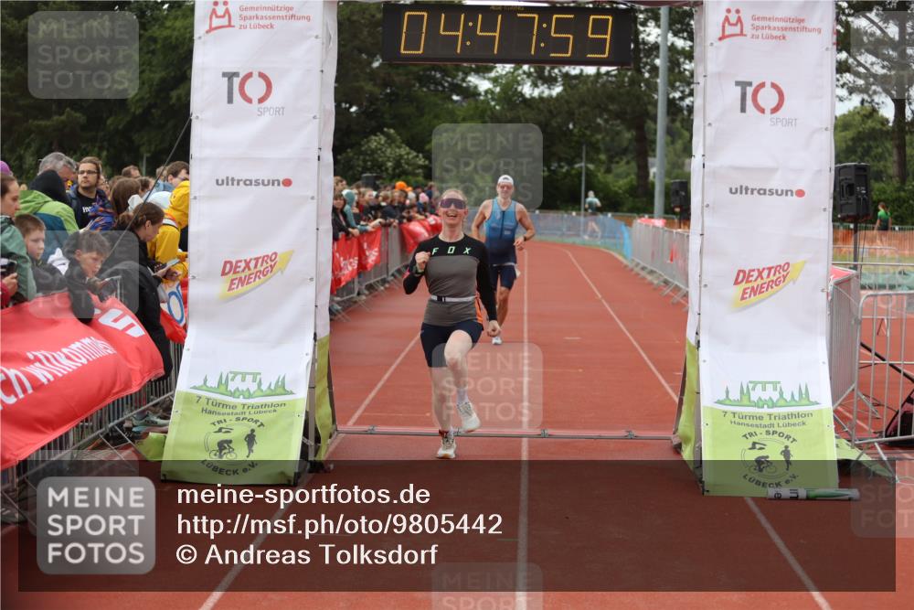 14.06.2026 - 7 Türme Triathlon Andreas Tolksdorf http://msf.ph/oto/9805442 14.06.2026 15:47:58 Ziel 673, 1596, 1679, 1681 meine-sportfotos.de