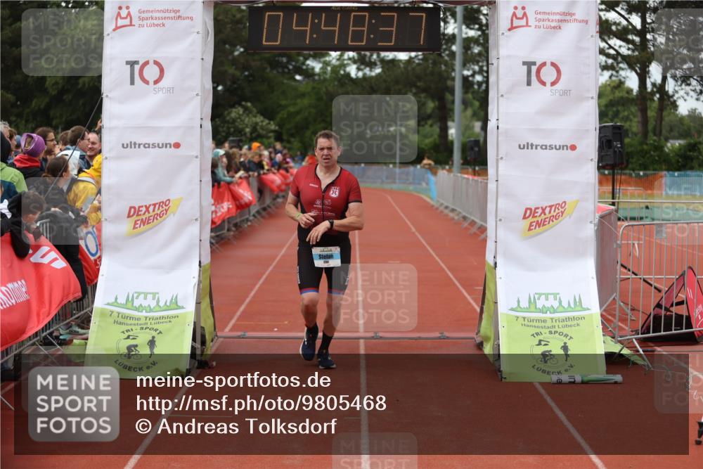 14.06.2026 - 7 Türme Triathlon Andreas Tolksdorf http://msf.ph/oto/9805468 14.06.2026 15:48:36 Ziel 990 meine-sportfotos.de