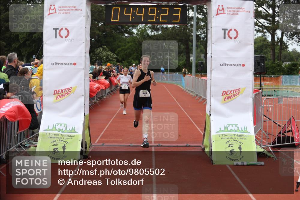 14.06.2026 - 7 Türme Triathlon Andreas Tolksdorf http://msf.ph/oto/9805502 14.06.2026 15:49:22 Ziel 693, 938, 975, 1568, 1707, 1713 meine-sportfotos.de
