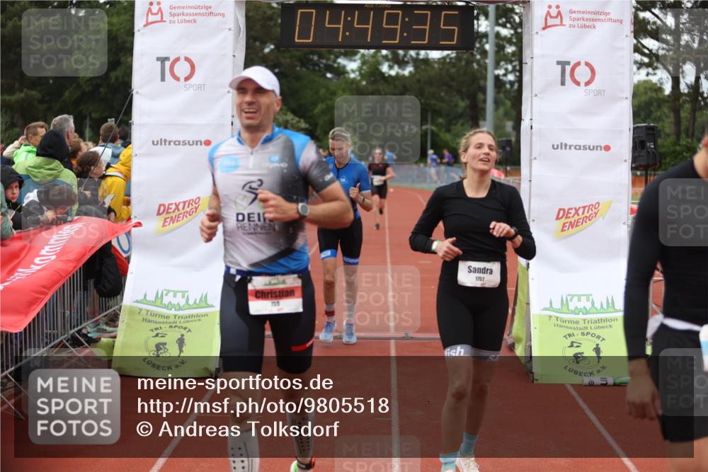 14.06.2026 - 7 Türme Triathlon Andreas Tolksdorf http://msf.ph/oto/9805518 14.06.2026 15:49:34 Ziel 693, 759, 938, 1047, 1604, 1618, 1752 meine-sportfotos.de
