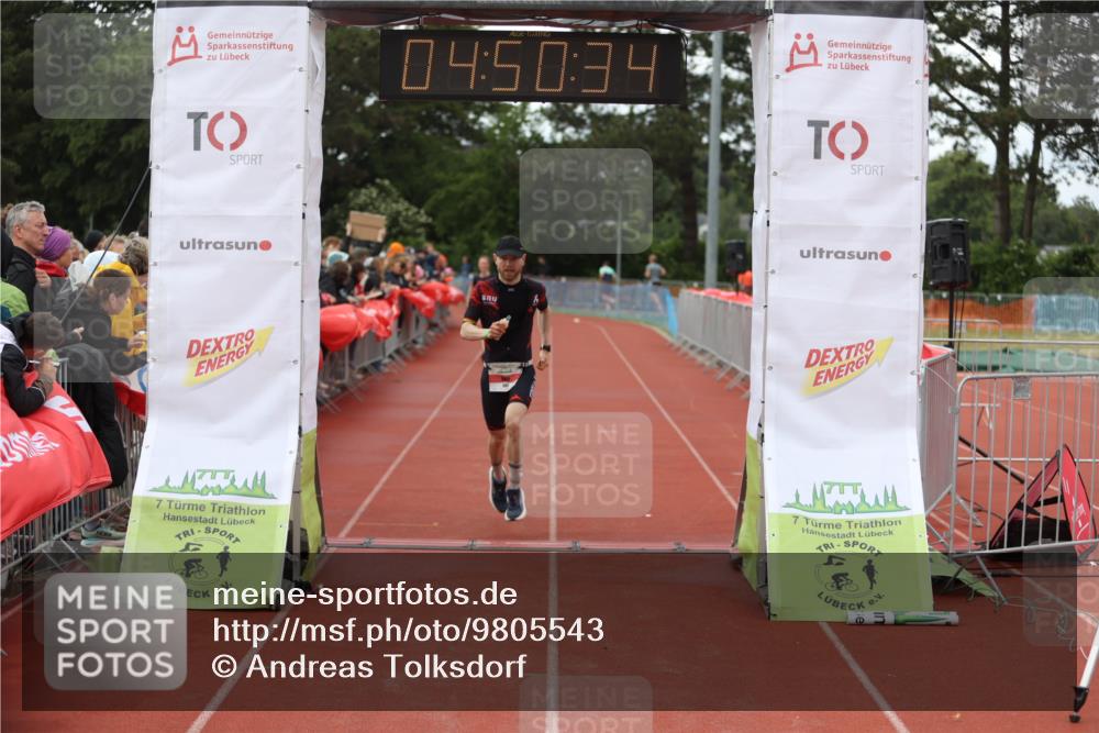 14.06.2026 - 7 Türme Triathlon Andreas Tolksdorf http://msf.ph/oto/9805543 14.06.2026 15:50:34 Ziel 682, 1734 meine-sportfotos.de