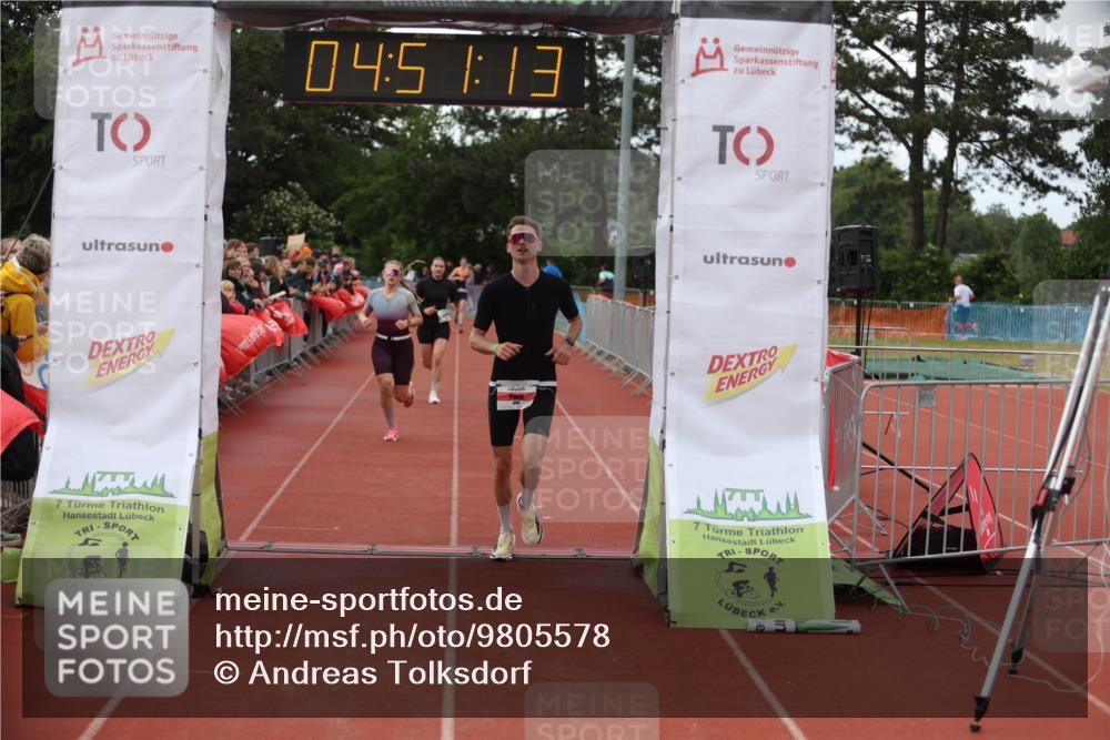 14.06.2026 - 7 Türme Triathlon Andreas Tolksdorf http://msf.ph/oto/9805578 14.06.2026 15:51:12 Ziel 808, 1087, 1726, 1761 meine-sportfotos.de