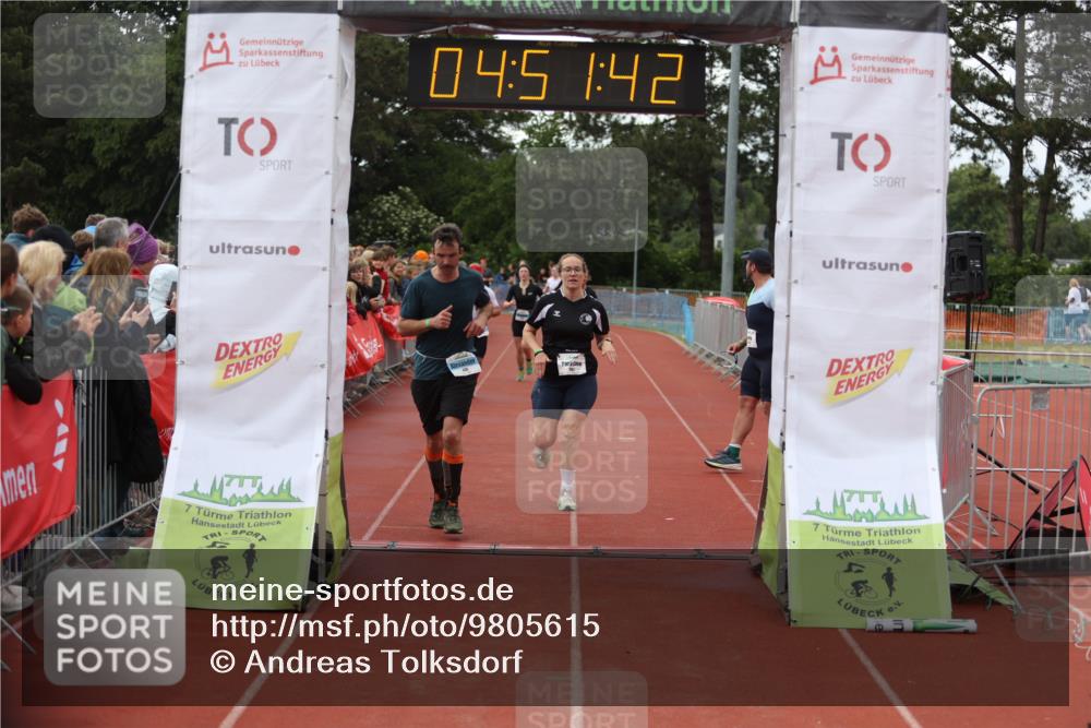 14.06.2026 - 7 Türme Triathlon Andreas Tolksdorf http://msf.ph/oto/9805615 14.06.2026 15:51:41 Ziel 930, 1100, 1160, 1188, 1607 meine-sportfotos.de