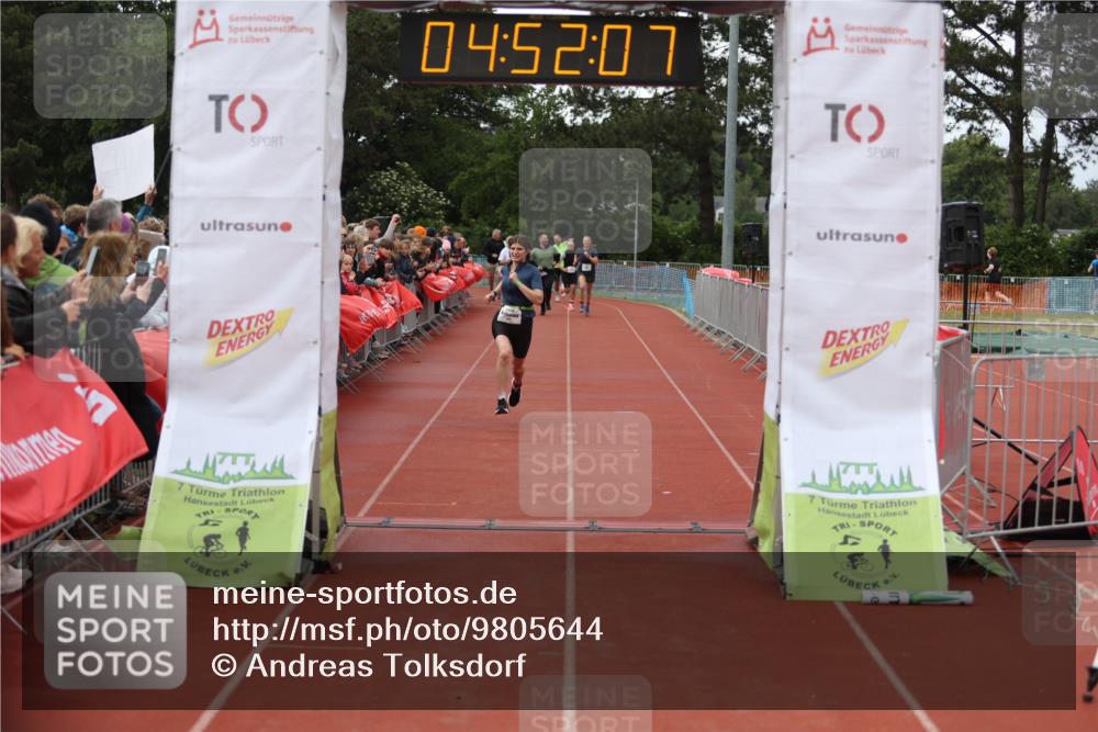 14.06.2026 - 7 Türme Triathlon Andreas Tolksdorf http://msf.ph/oto/9805644 14.06.2026 15:52:06 Ziel 1012, 1627 meine-sportfotos.de