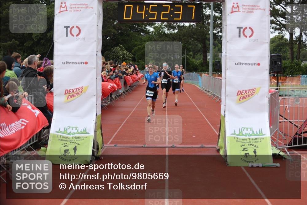 14.06.2026 - 7 Türme Triathlon Andreas Tolksdorf http://msf.ph/oto/9805669 14.06.2026 15:52:36 Ziel 918, 926, 952, 965, 984, 1130 meine-sportfotos.de