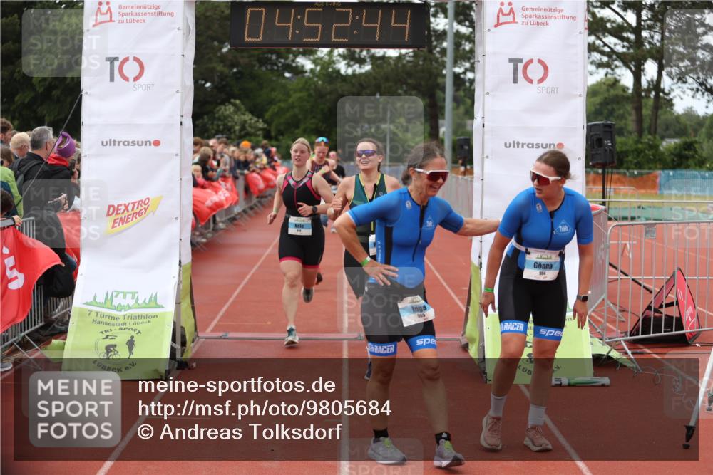 14.06.2026 - 7 Türme Triathlon Andreas Tolksdorf http://msf.ph/oto/9805684 14.06.2026 15:52:43 Ziel 918, 926, 944, 952, 965, 984, 1130, 1644 meine-sportfotos.de