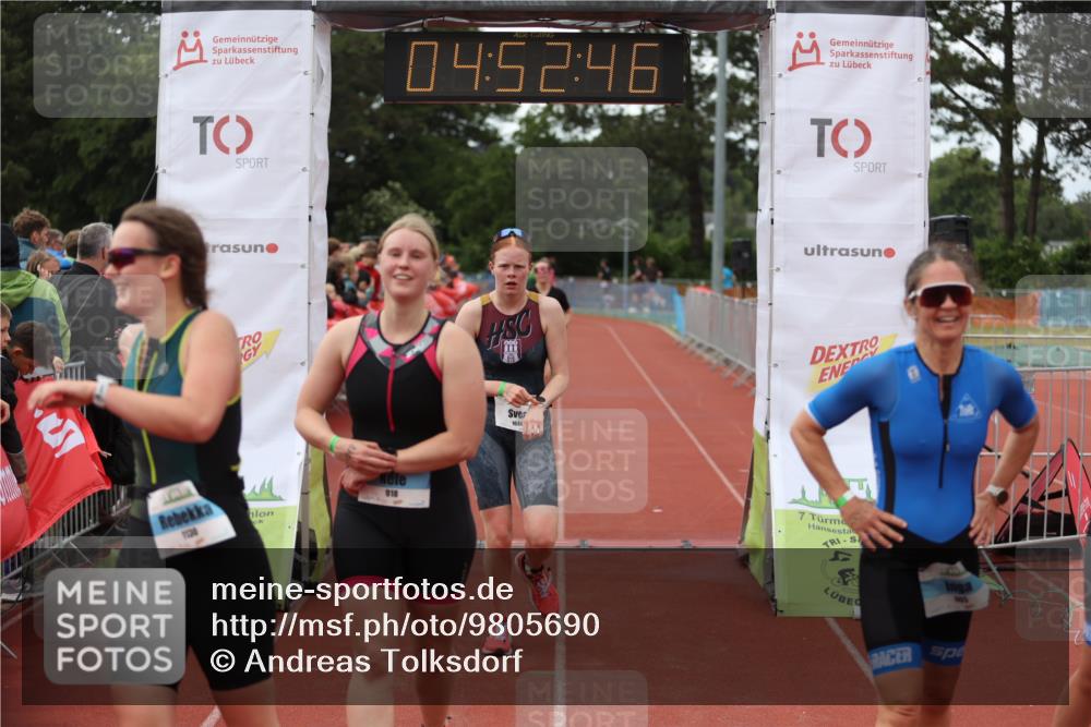 14.06.2026 - 7 Türme Triathlon Andreas Tolksdorf http://msf.ph/oto/9805690 14.06.2026 15:52:45 Ziel 918, 926, 944, 952, 965, 984, 1130, 1644 meine-sportfotos.de