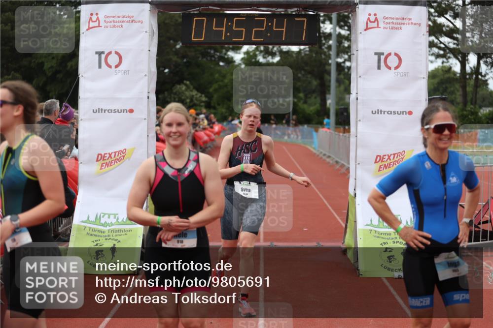 14.06.2026 - 7 Türme Triathlon Andreas Tolksdorf http://msf.ph/oto/9805691 14.06.2026 15:52:46 Ziel 918, 926, 944, 952, 965, 984, 1033, 1130, 1644 meine-sportfotos.de