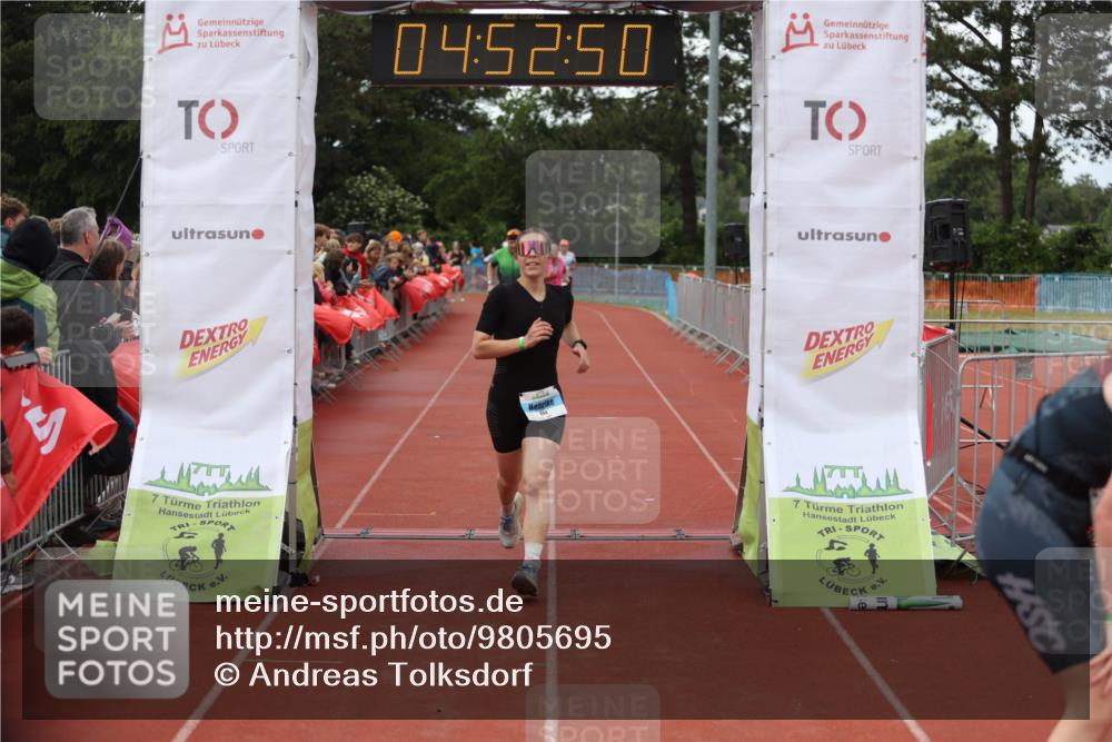14.06.2026 - 7 Türme Triathlon Andreas Tolksdorf http://msf.ph/oto/9805695 14.06.2026 15:52:49 Ziel 918, 944, 965, 1033, 1130, 1644, 1740 meine-sportfotos.de