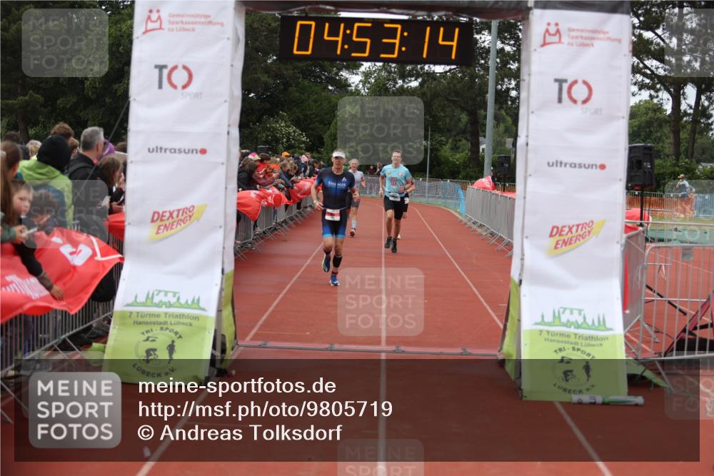 14.06.2026 - 7 Türme Triathlon Andreas Tolksdorf http://msf.ph/oto/9805719 14.06.2026 15:53:13 Ziel 654, 945, 1111, 1582, 1626, 1653 meine-sportfotos.de