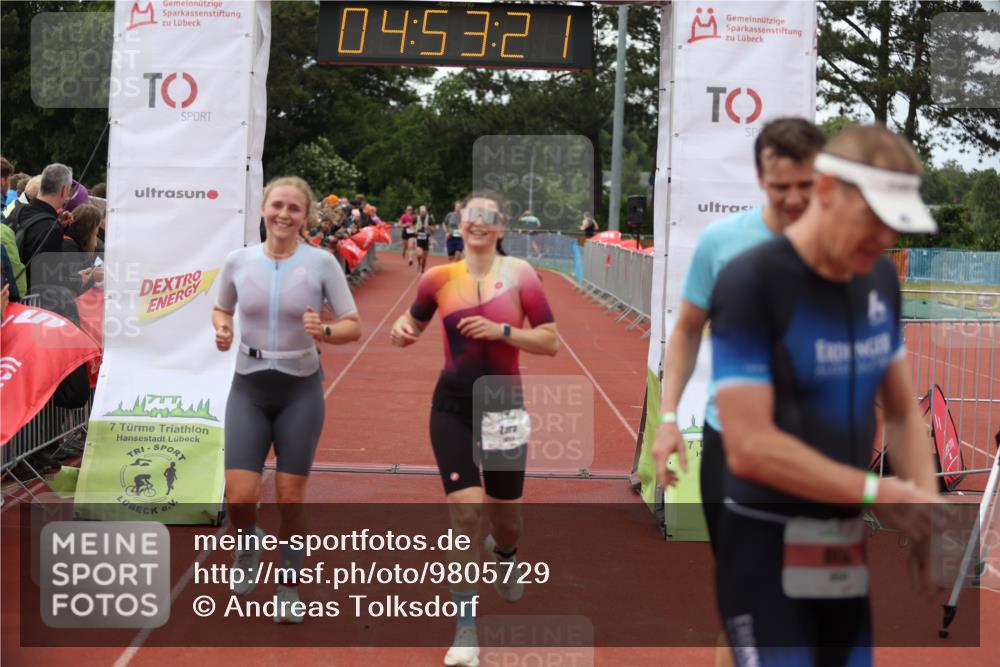 14.06.2026 - 7 Türme Triathlon Andreas Tolksdorf http://msf.ph/oto/9805729 14.06.2026 15:53:20 Ziel 654, 945, 1582, 1653 meine-sportfotos.de