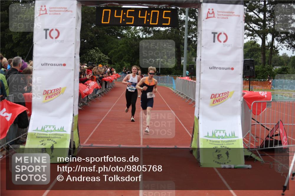 14.06.2026 - 7 Türme Triathlon Andreas Tolksdorf http://msf.ph/oto/9805768 14.06.2026 15:54:04 Ziel 1069, 1530, 1608, 1746 meine-sportfotos.de