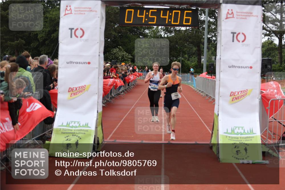 14.06.2026 - 7 Türme Triathlon Andreas Tolksdorf http://msf.ph/oto/9805769 14.06.2026 15:54:04 Ziel 1069, 1530, 1608, 1746 meine-sportfotos.de
