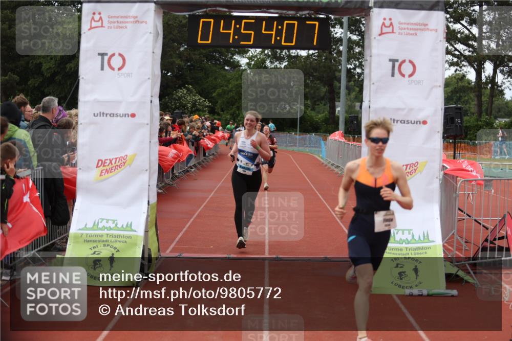 14.06.2026 - 7 Türme Triathlon Andreas Tolksdorf http://msf.ph/oto/9805772 14.06.2026 15:54:05 Ziel 1069, 1530, 1608, 1746 meine-sportfotos.de