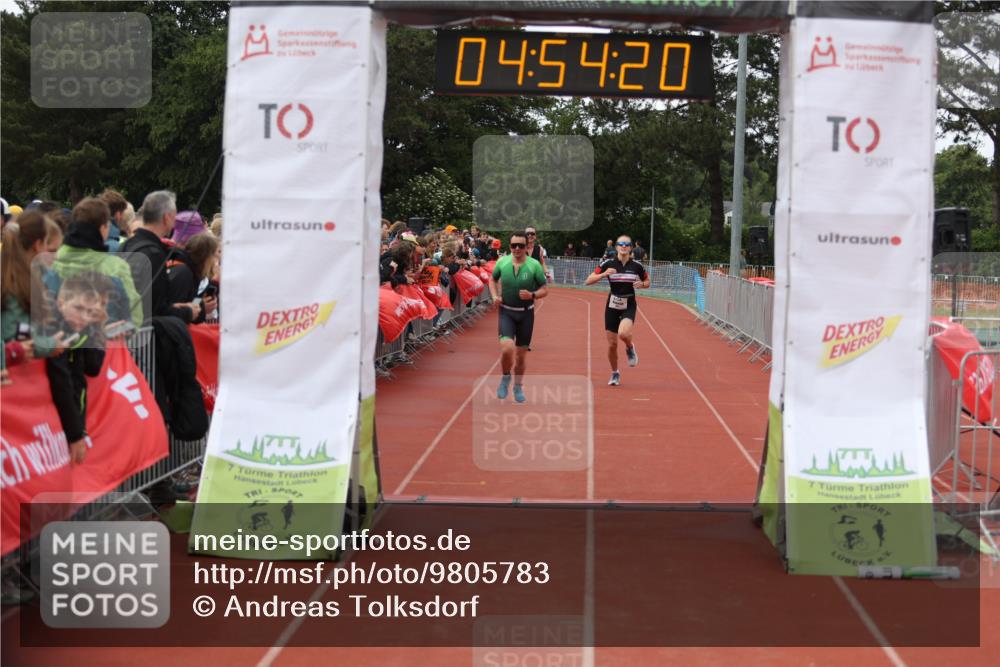 14.06.2026 - 7 Türme Triathlon Andreas Tolksdorf http://msf.ph/oto/9805783 14.06.2026 15:54:19 Ziel 943, 1039, 1608, 1647 meine-sportfotos.de