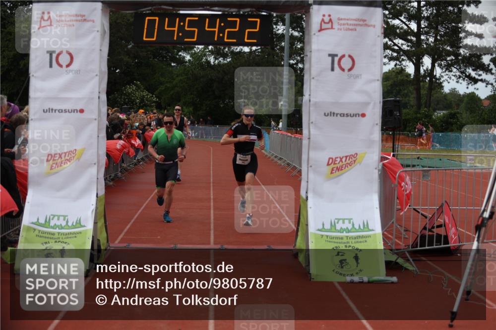 14.06.2026 - 7 Türme Triathlon Andreas Tolksdorf http://msf.ph/oto/9805787 14.06.2026 15:54:20 Ziel 943, 1039, 1647 meine-sportfotos.de