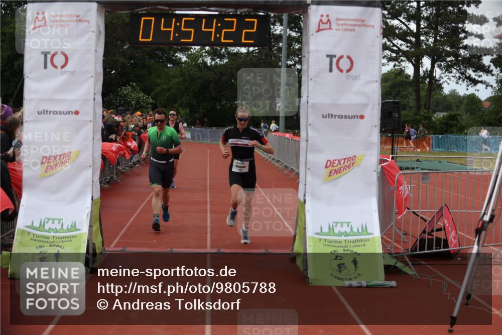 14.06.2026 - 7 Türme Triathlon Andreas Tolksdorf http://msf.ph/oto/9805788 14.06.2026 15:54:20 Ziel 943, 1039, 1647 meine-sportfotos.de