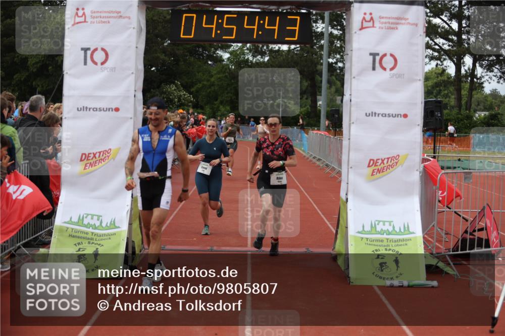 14.06.2026 - 7 Türme Triathlon Andreas Tolksdorf http://msf.ph/oto/9805807 14.06.2026 15:54:42 Ziel 711, 827, 1061, 1526, 1536, 1602, 1682, 1730, 1745 meine-sportfotos.de