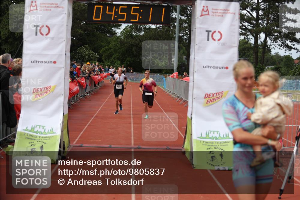 14.06.2026 - 7 Türme Triathlon Andreas Tolksdorf http://msf.ph/oto/9805837 14.06.2026 15:55:09 Ziel 908, 1038, 1167, 1512, 1711 meine-sportfotos.de