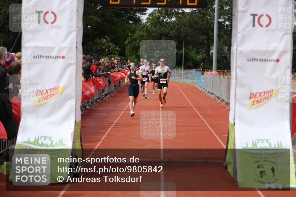 14.06.2026 - 7 Türme Triathlon Andreas Tolksdorf http://msf.ph/oto/9805842 14.06.2026 15:55:17 Ziel 787, 814, 1038, 1556, 1592, 1640, 1711 meine-sportfotos.de