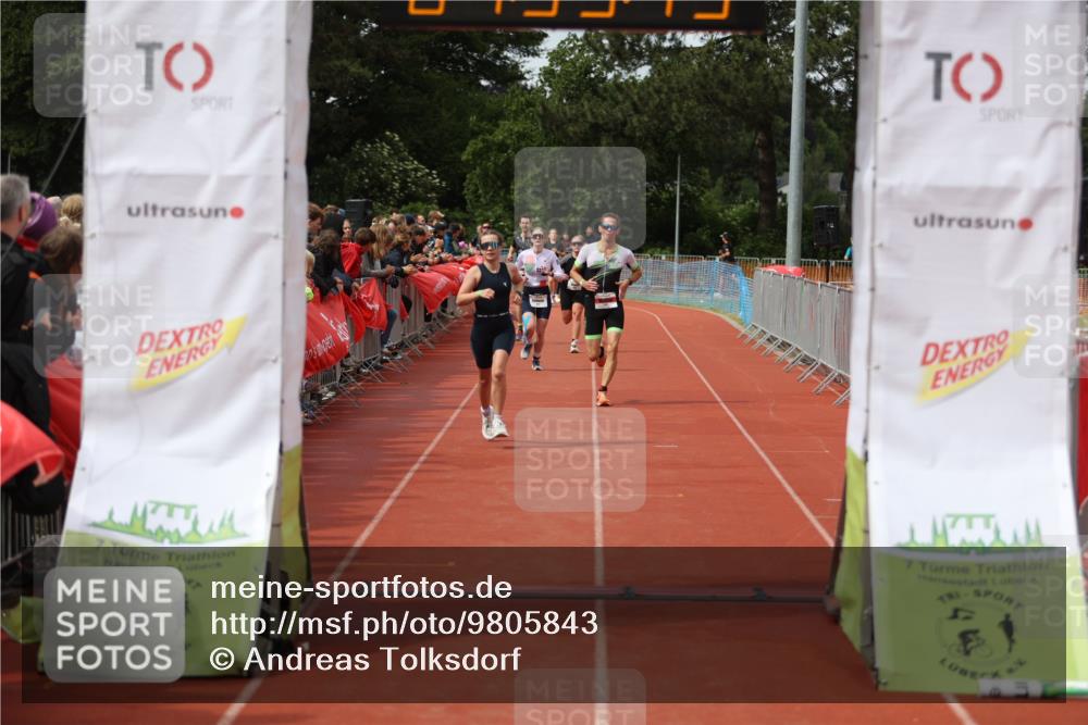 14.06.2026 - 7 Türme Triathlon Andreas Tolksdorf http://msf.ph/oto/9805843 14.06.2026 15:55:17 Ziel 787, 814, 1038, 1556, 1592, 1640, 1711 meine-sportfotos.de