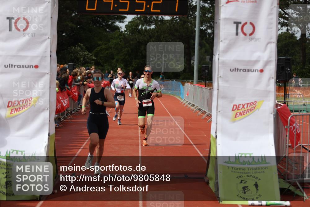 14.06.2026 - 7 Türme Triathlon Andreas Tolksdorf http://msf.ph/oto/9805848 14.06.2026 15:55:20 Ziel 787, 814, 1038, 1556, 1592, 1640, 1711 meine-sportfotos.de