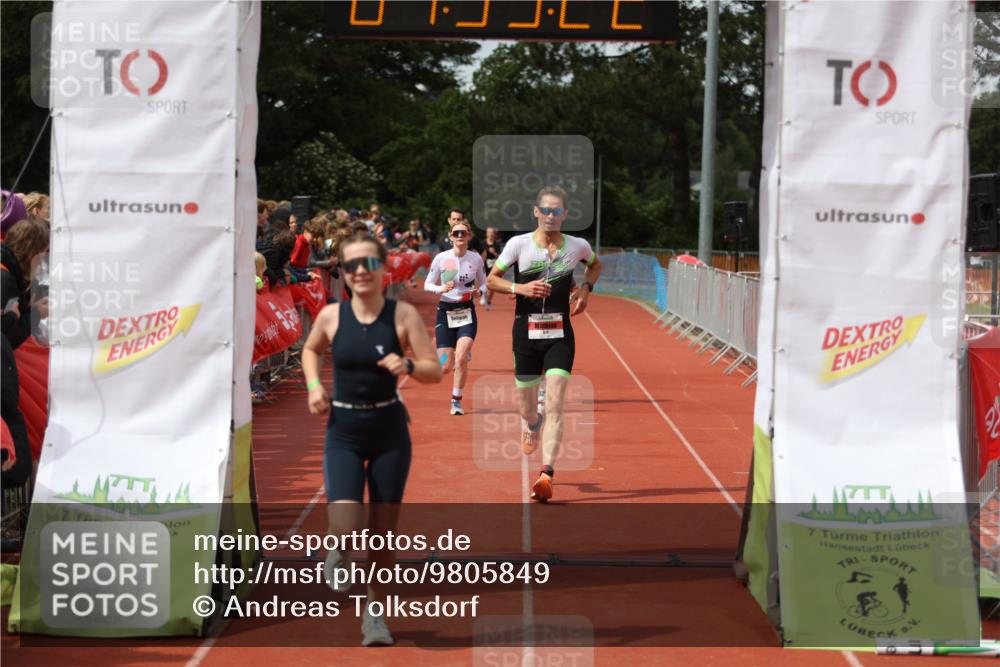 14.06.2026 - 7 Türme Triathlon Andreas Tolksdorf http://msf.ph/oto/9805849 14.06.2026 15:55:20 Ziel 787, 814, 1038, 1556, 1592, 1640, 1711 meine-sportfotos.de
