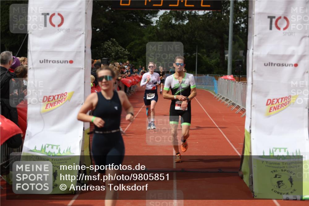 14.06.2026 - 7 Türme Triathlon Andreas Tolksdorf http://msf.ph/oto/9805851 14.06.2026 15:55:21 Ziel 787, 814, 1556, 1580, 1592, 1640, 1711 meine-sportfotos.de