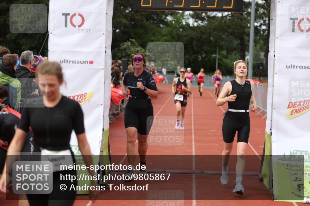 14.06.2026 - 7 Türme Triathlon Andreas Tolksdorf http://msf.ph/oto/9805867 14.06.2026 15:55:34 Ziel 1176, 1501, 1533, 1580, 1629, 1719 meine-sportfotos.de