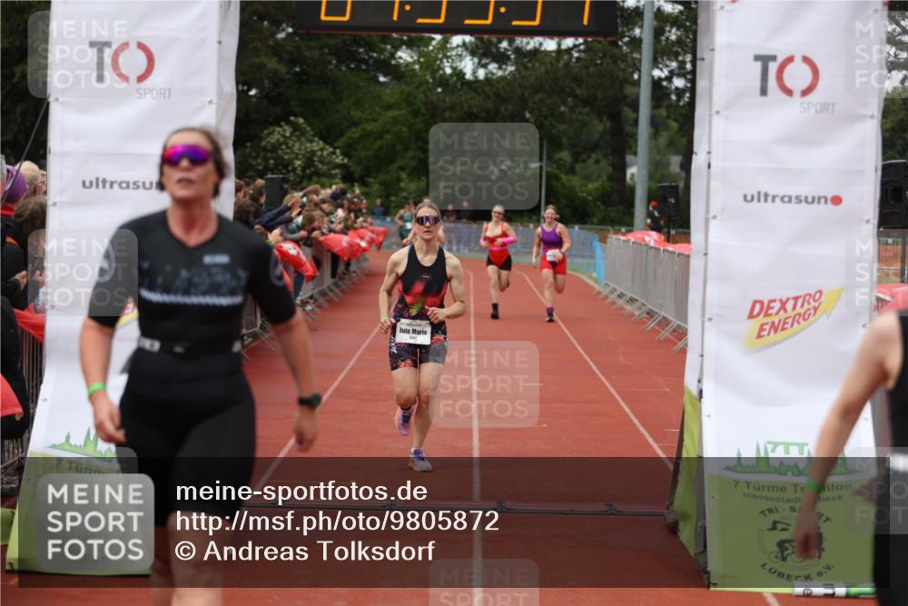 14.06.2026 - 7 Türme Triathlon Andreas Tolksdorf http://msf.ph/oto/9805872 14.06.2026 15:55:36 Ziel 1176, 1501, 1533, 1580, 1629, 1719 meine-sportfotos.de