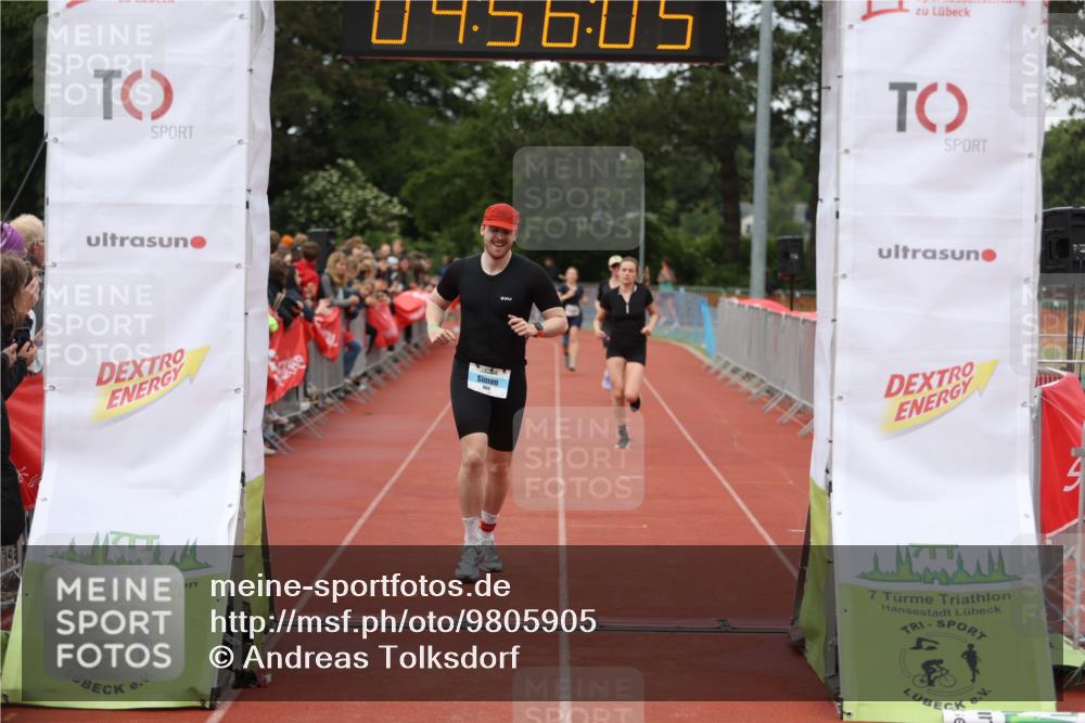 14.06.2026 - 7 Türme Triathlon Andreas Tolksdorf http://msf.ph/oto/9805905 14.06.2026 15:56:04 Ziel 960, 1504, 1722, 1735, 1756 meine-sportfotos.de