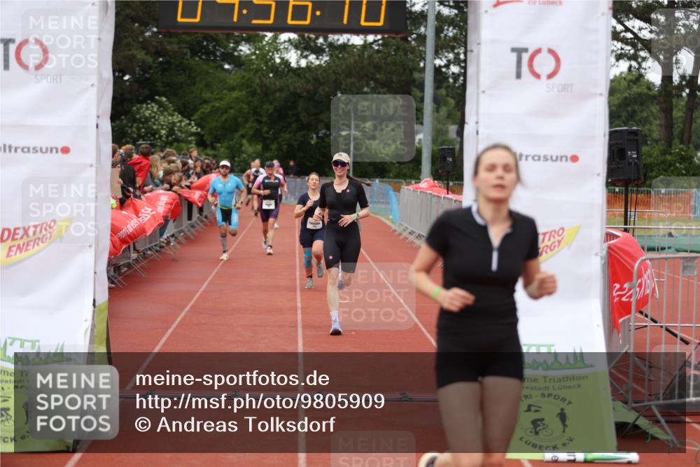 14.06.2026 - 7 Türme Triathlon Andreas Tolksdorf http://msf.ph/oto/9805909 14.06.2026 15:56:09 Ziel 751, 960, 1662, 1709, 1735, 1756 meine-sportfotos.de
