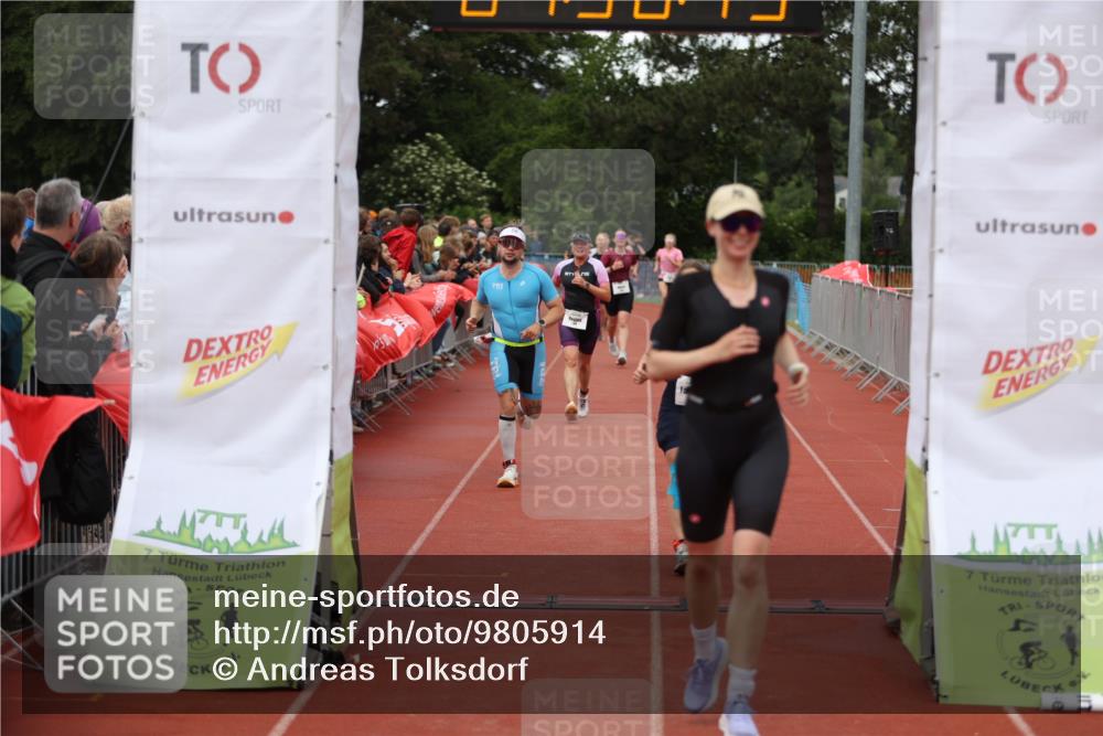 14.06.2026 - 7 Türme Triathlon Andreas Tolksdorf http://msf.ph/oto/9805914 14.06.2026 15:56:11 Ziel 751, 960, 1660, 1662, 1709, 1735, 1756 meine-sportfotos.de
