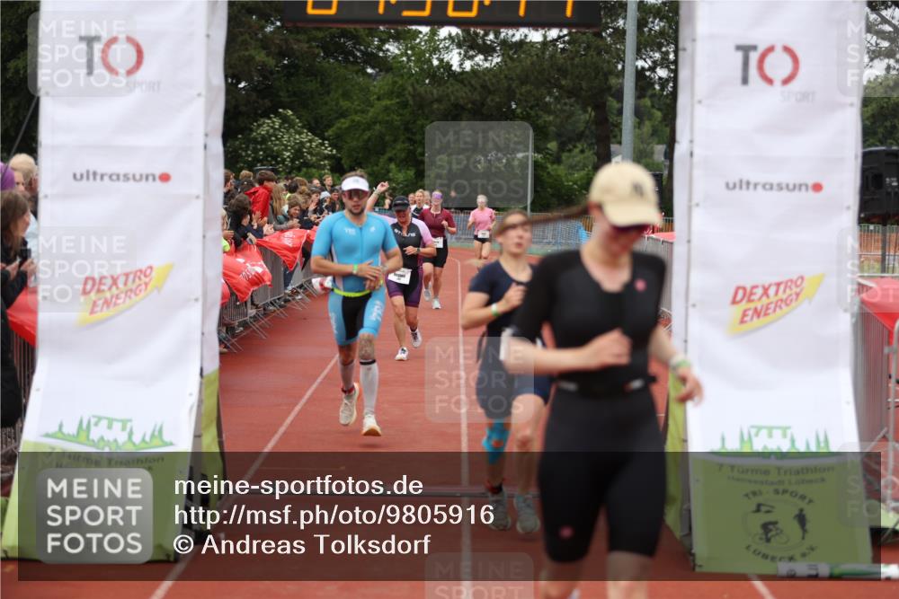 14.06.2026 - 7 Türme Triathlon Andreas Tolksdorf http://msf.ph/oto/9805916 14.06.2026 15:56:12 Ziel 751, 960, 1593, 1660, 1662, 1709, 1735, 1756 meine-sportfotos.de