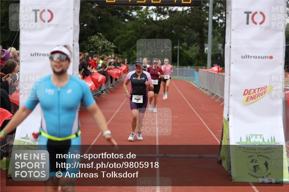 14.06.2026 - 7 Türme Triathlon Andreas Tolksdorf http://msf.ph/oto/9805918 14.06.2026 15:56:15 Ziel 751, 1593, 1660, 1662, 1709, 1735, 1744, 1756 meine-sportfotos.de