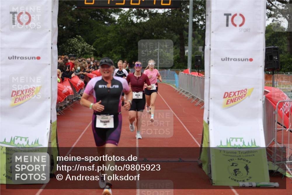 14.06.2026 - 7 Türme Triathlon Andreas Tolksdorf http://msf.ph/oto/9805923 14.06.2026 15:56:17 Ziel 751, 1593, 1660, 1662, 1678, 1709, 1735, 1744 meine-sportfotos.de