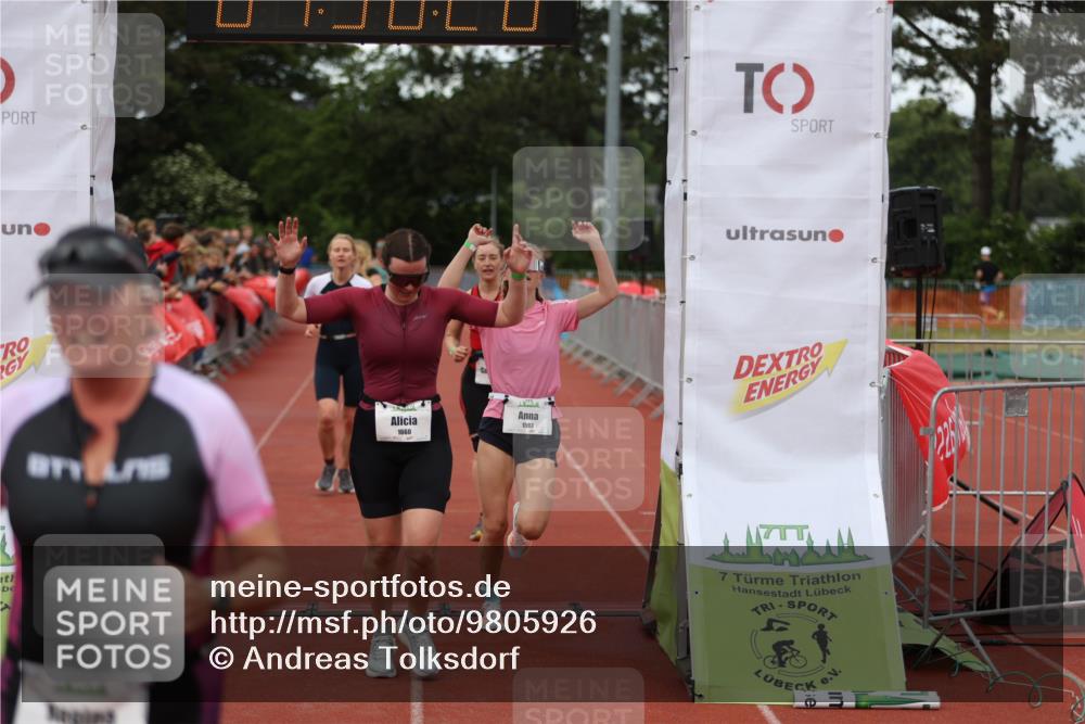 14.06.2026 - 7 Türme Triathlon Andreas Tolksdorf http://msf.ph/oto/9805926 14.06.2026 15:56:19 Ziel 751, 834, 1593, 1660, 1662, 1678, 1709, 1735, 1744 meine-sportfotos.de