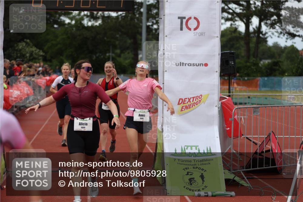 14.06.2026 - 7 Türme Triathlon Andreas Tolksdorf http://msf.ph/oto/9805928 14.06.2026 15:56:20 Ziel 751, 834, 1593, 1660, 1662, 1678, 1709, 1744 meine-sportfotos.de