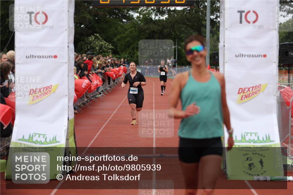 14.06.2026 - 7 Türme Triathlon Andreas Tolksdorf http://msf.ph/oto/9805939 14.06.2026 15:56:28 Ziel 834, 922, 1593, 1668, 1678, 1744 meine-sportfotos.de