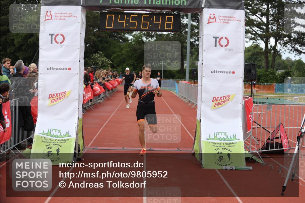 14.06.2026 - 7 Türme Triathlon Andreas Tolksdorf http://msf.ph/oto/9805952 14.06.2026 15:56:46 Ziel 1368, 1435, 1562, 1591, 1715 meine-sportfotos.de