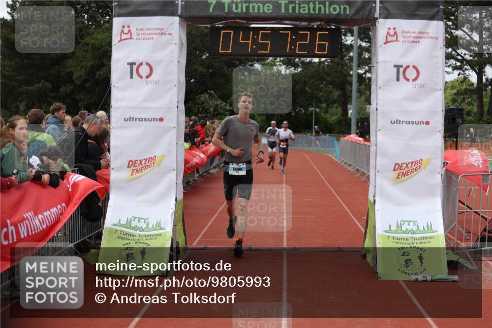 14.06.2026 - 7 Türme Triathlon Andreas Tolksdorf http://msf.ph/oto/9805993 14.06.2026 15:57:25 Ziel 666, 1106, 1142 meine-sportfotos.de