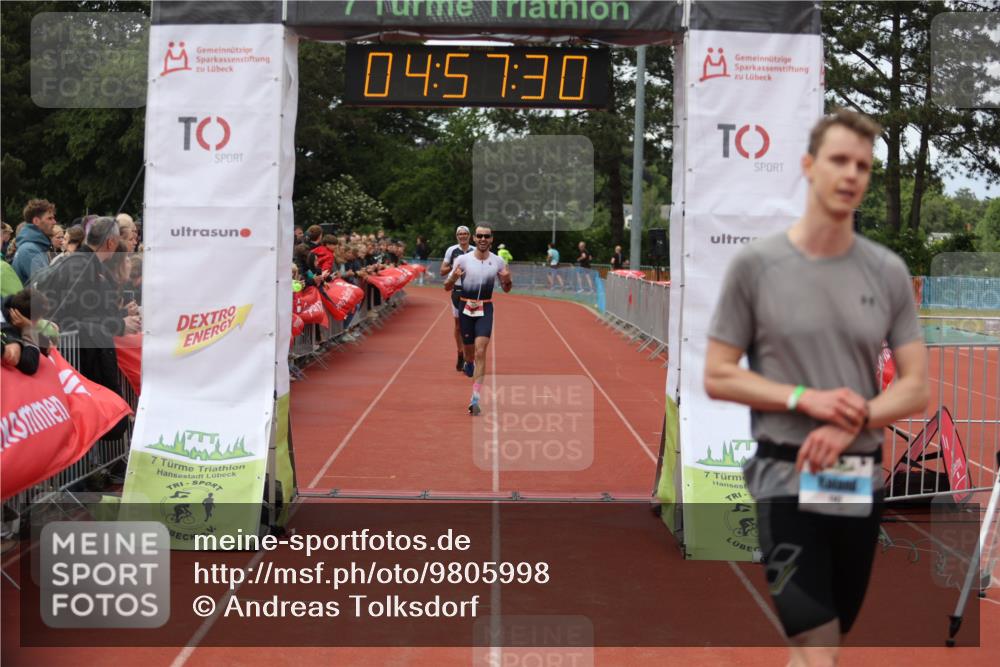 14.06.2026 - 7 Türme Triathlon Andreas Tolksdorf http://msf.ph/oto/9805998 14.06.2026 15:57:29 Ziel 666, 1106, 1142 meine-sportfotos.de
