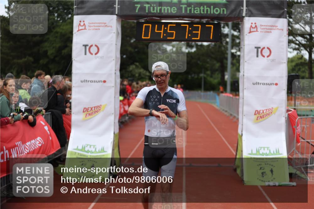 14.06.2026 - 7 Türme Triathlon Andreas Tolksdorf http://msf.ph/oto/9806006 14.06.2026 15:57:36 Ziel 666, 1106, 1693 meine-sportfotos.de