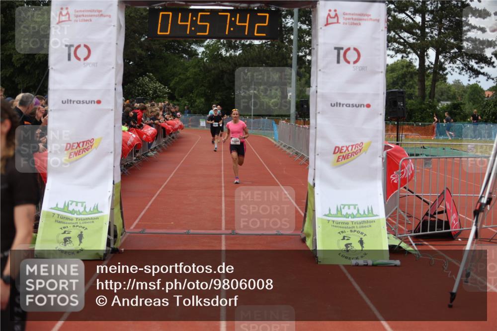 14.06.2026 - 7 Türme Triathlon Andreas Tolksdorf http://msf.ph/oto/9806008 14.06.2026 15:57:41 Ziel 1106, 1109, 1693 meine-sportfotos.de